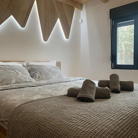 木屋 Pine Vodice